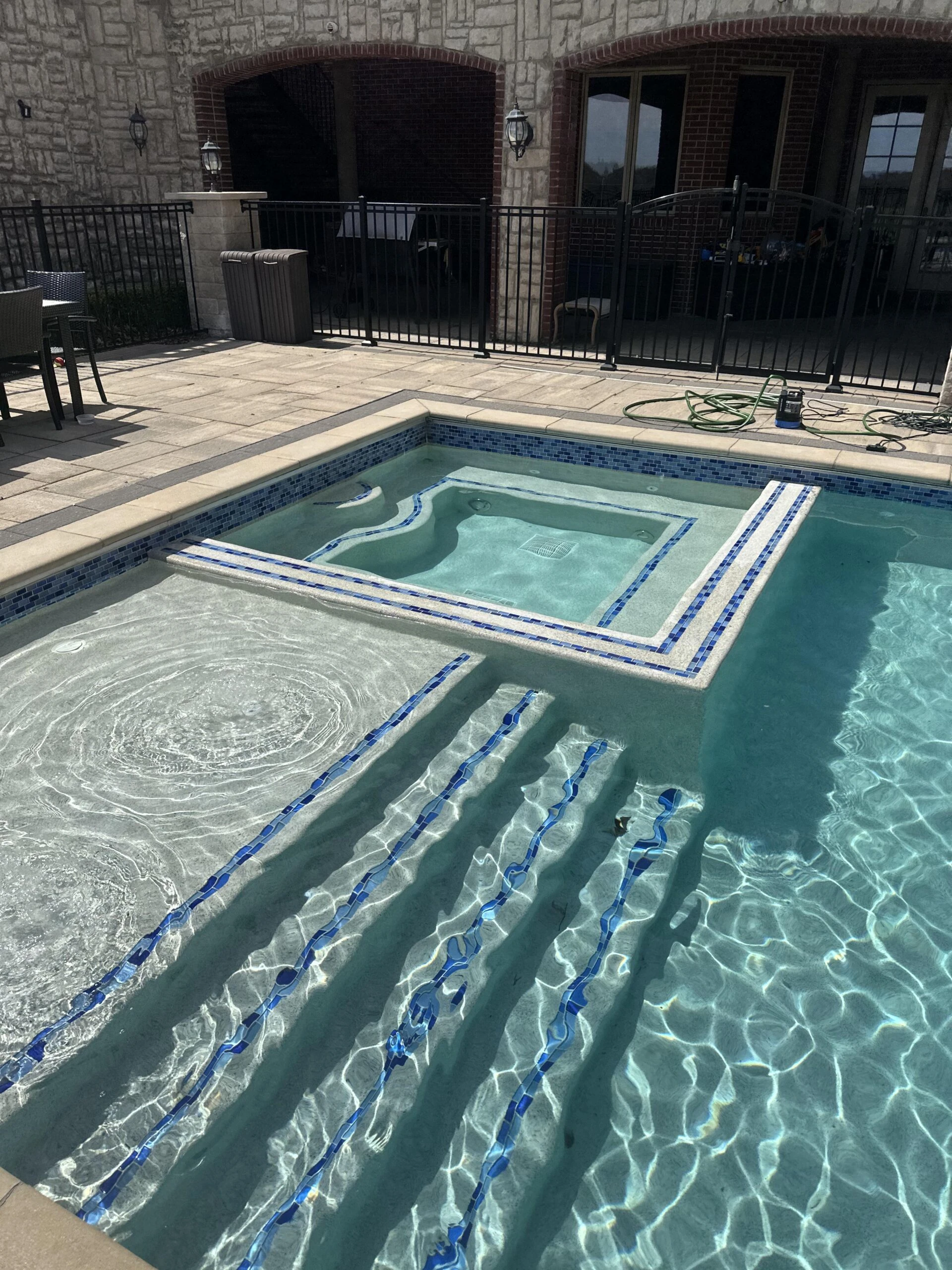 wet-custom-pool-spa-1